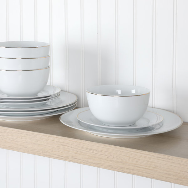 Dynamic Martha Stewart Gold Plastic Plates Wallpaper for Desktop Dynamic Martha Stewart Gold Plastic Plates Wallpaper for Desktop